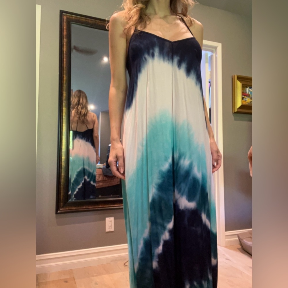 Young and fabulous dress maxi tag cut size small